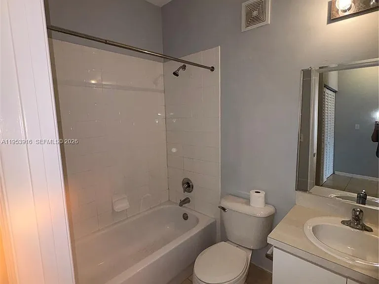 4323 SW 132nd Way — Photo 6