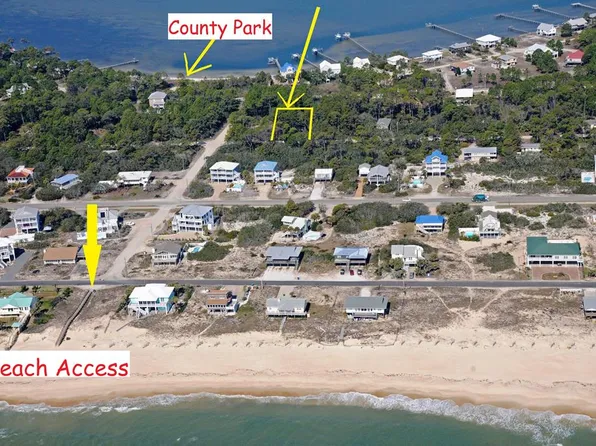 881 W Pine Ave, Eastpoint, FL 32328