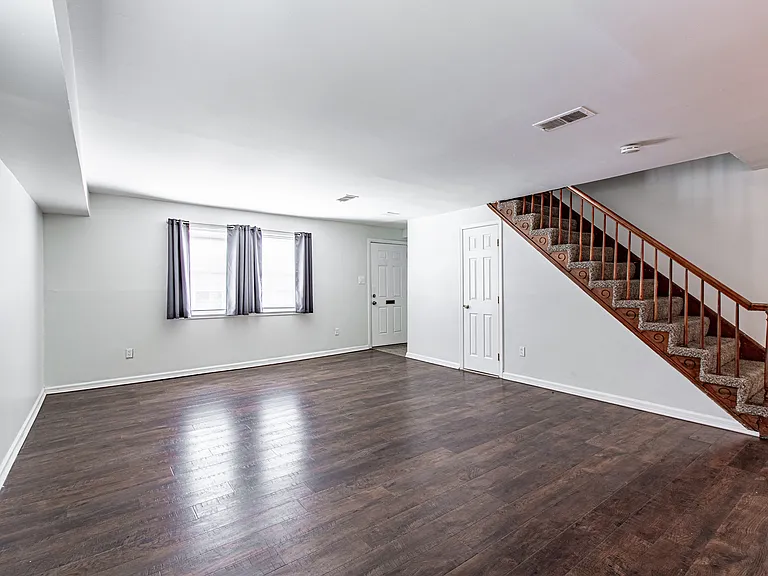 432 N Patrick St — Photo 4
