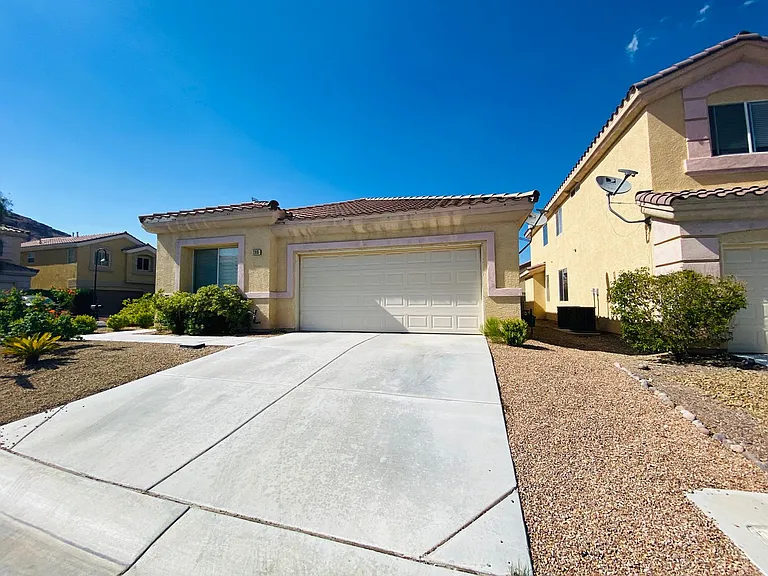 286 Duck Hollow Ave — Photo 2