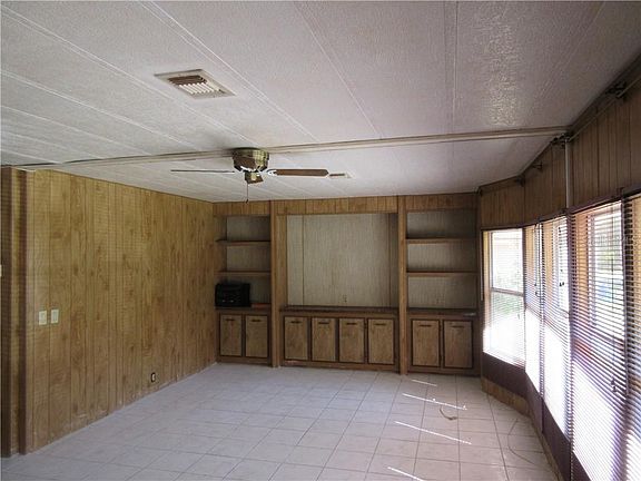 4th image of 30141 Lynne Dr