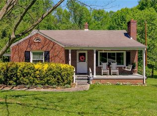 2204 Woodland Dr, Reidsville, NC 27320