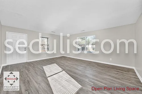 120 Langley Dr Photo 1