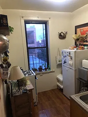 Rented by Johanna Vasiliadis, LREB | media 8