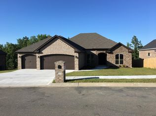 9133 Rapid Water Dr, Sherwood, AR 72120