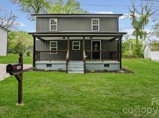 102 W Carolina Ave, Bessemer City, NC 28016