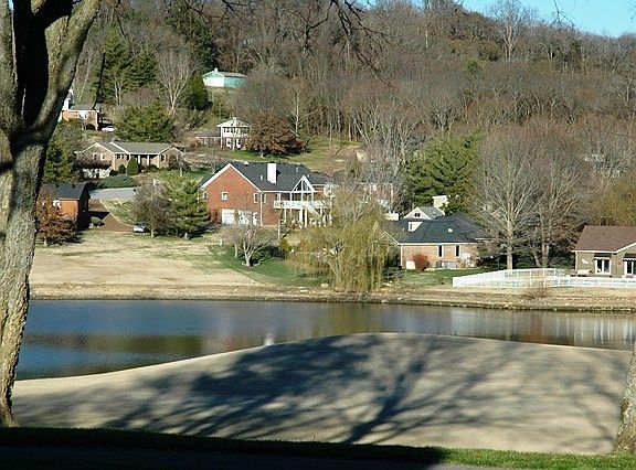 4th image of 123 Deercrest Cir