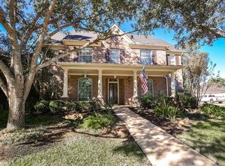 7615 Guinevere Dr, Sugar Land, TX 77479
