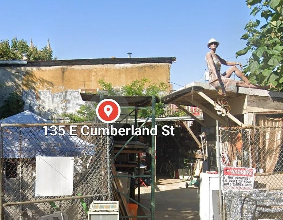 1st image of 135 E Cumberland St