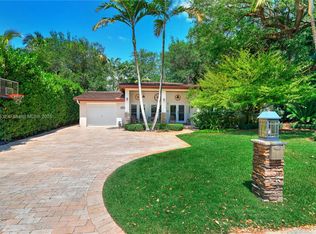 6461 SW 74th St, South Miami, FL 33143