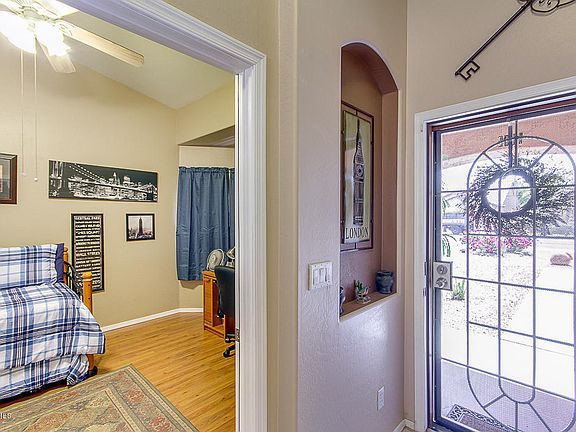 4th image of 3614 W Menadota Dr