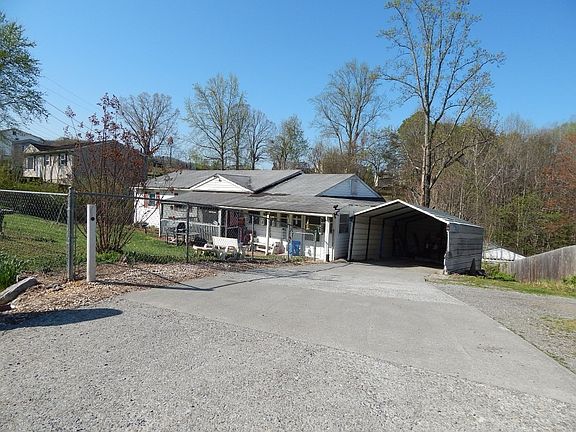 2nd image of 3735 Whispering Ln