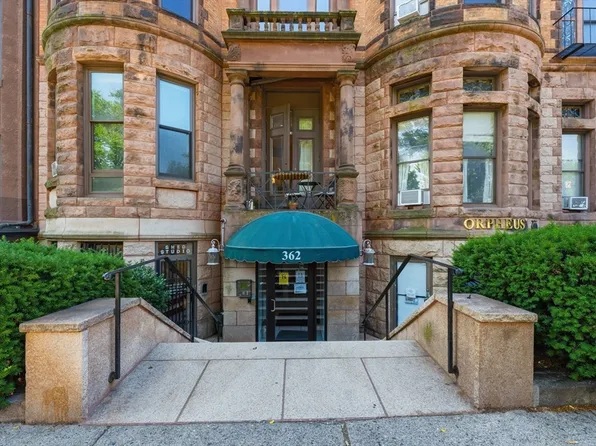 362-366 Commonwealth Ave #4-D, Boston, MA 02115