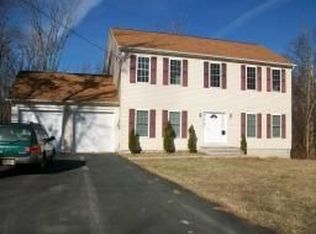 17 E Shore Lake Owassa Rd, Newton, NJ 07860