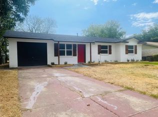 5613 Cloverdale Dr, Fort Worth, TX 76134