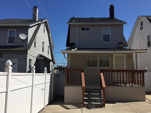 3rd image of 3629 Provost Ave