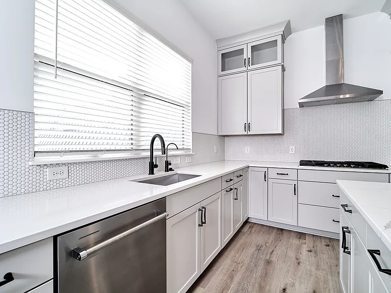 519 Fulton St — Photo 16