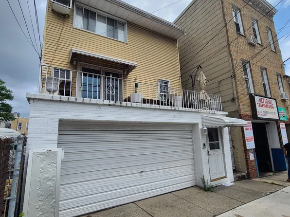 414 51st St, West New York, NJ 07093