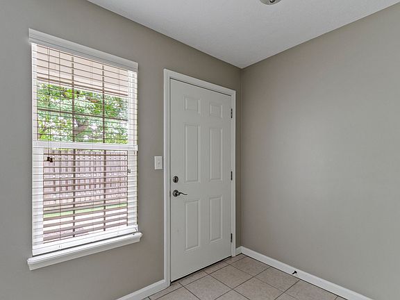 5th image of 6504-9 Potomac Square Ln