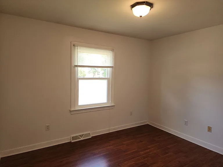 8402 McFaye Ave — Photo 12