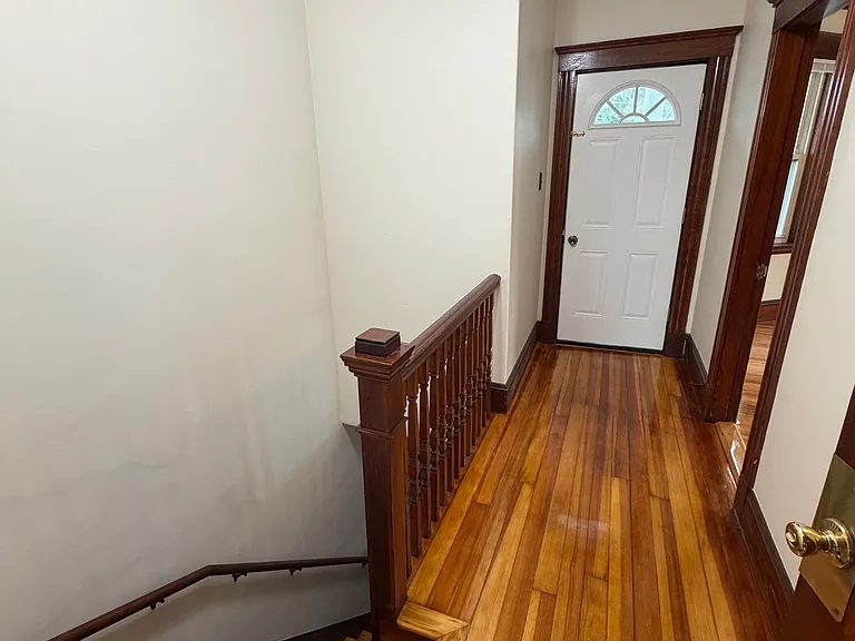61 Kent St #2 — Photo 8