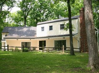 1430 Pine Ridge Estates Ct, Ballwin, MO 63021