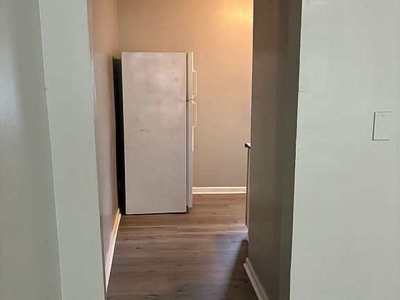 5th image of 1101 W 33rd St #B