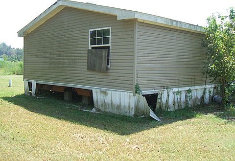 3rd image of 350 Rocky Ln