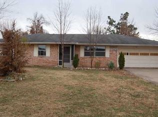 1905 Robyn Rd, Springdale, AR 72762