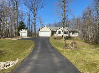 12130 Country Oaks Trl, Chardon, OH 44024