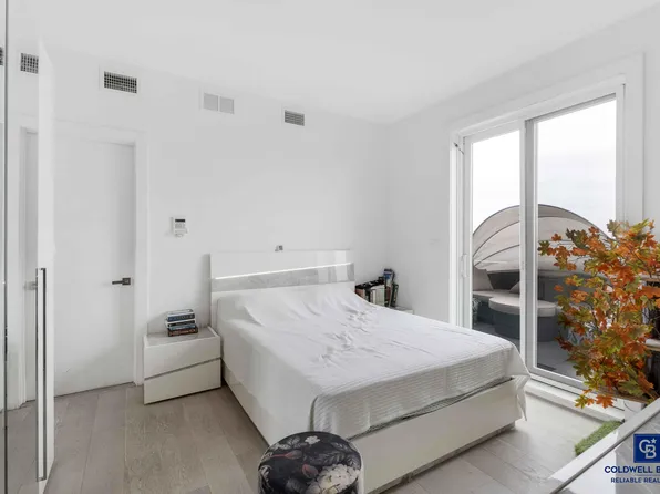 2222 Ocean Avenue image 8 of 19