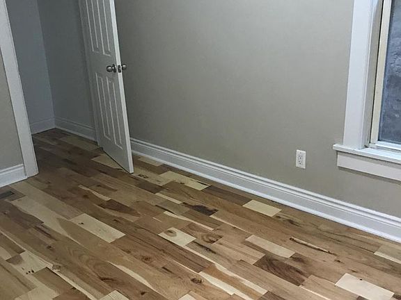 2nd image of 6828 S King Dr