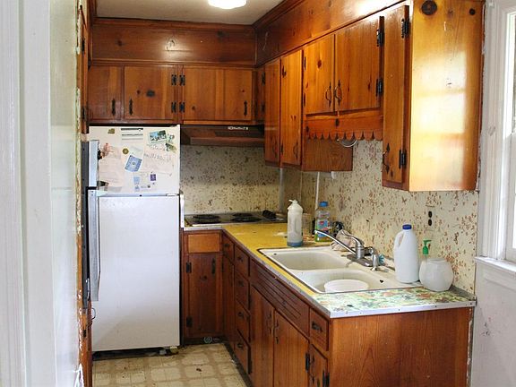 5th image of 5485 W Lynchburg Salem Tpke