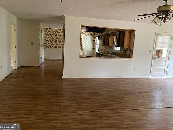 5th image of 274 Trinity Rd