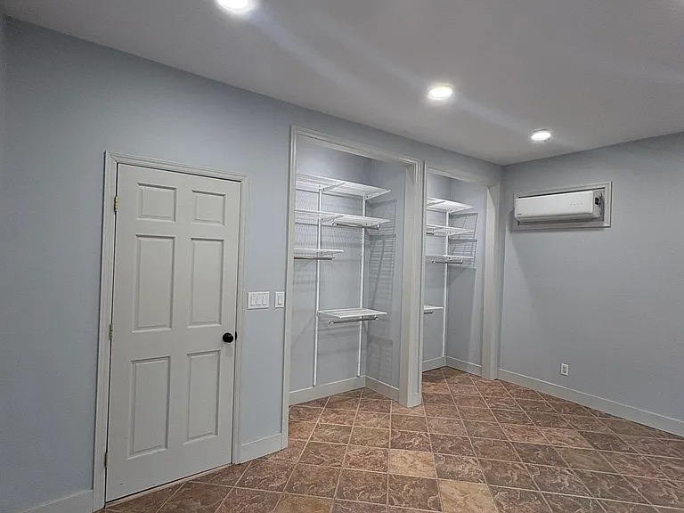 80 Ray St — Photo 26