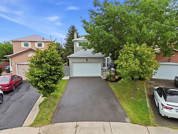2nd image of 20 Kesteven Cres