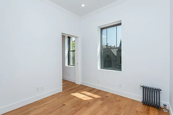 Rented by Nooklyn NYC LLC | media 92