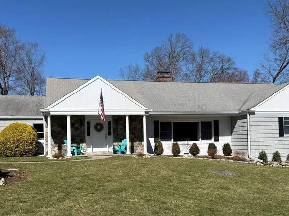 123 Pond Road, Stamford, CT 06902