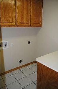 4th image of 501 Howard Dr