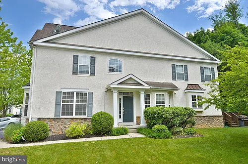 200 Rolling Hill Dr Photo 1
