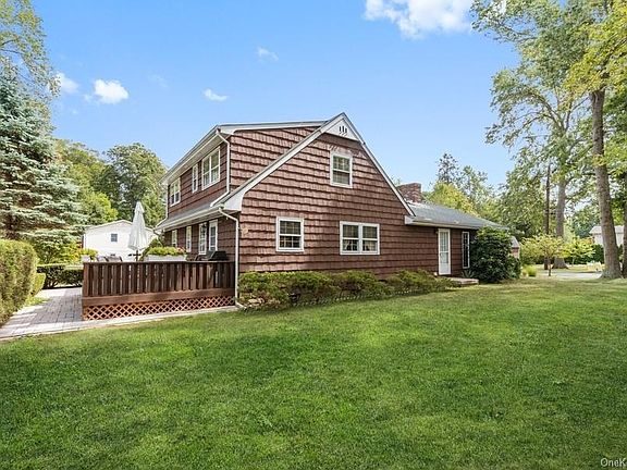 5th image of 9 Blue Willow Ln