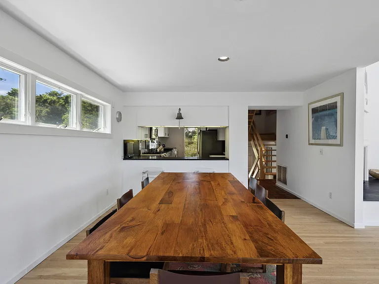 726 Flying Point Rd — Photo 11