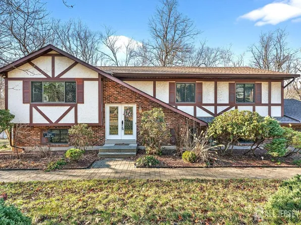 2289 Brookside Dr, Martinsville, NJ 08836