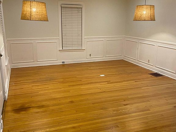 Family room dining room combo