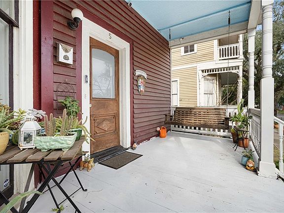 3rd image of 5 N Pine St