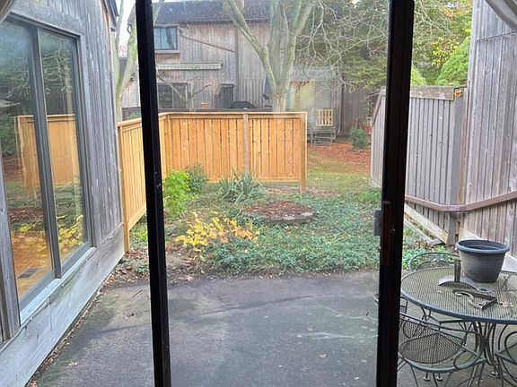 5th image of 2121 Pauline Ct #26
