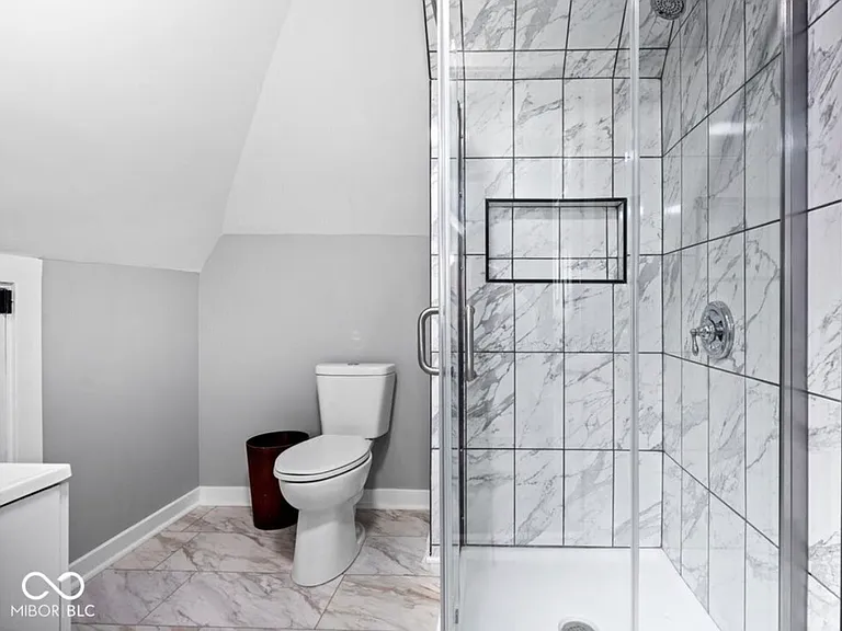 1302 Laurel St — Photo 14