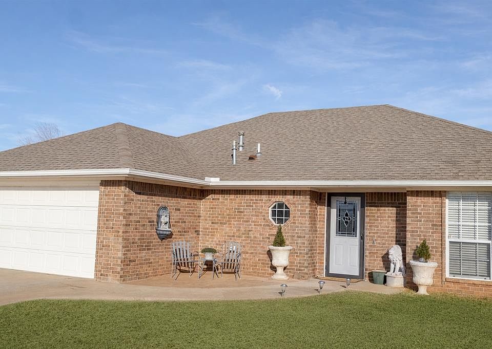 1st image of 112 Hunter Hill Dr