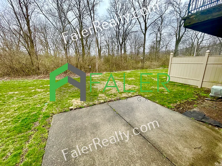 5351 Dunmore Dr — Photo 16