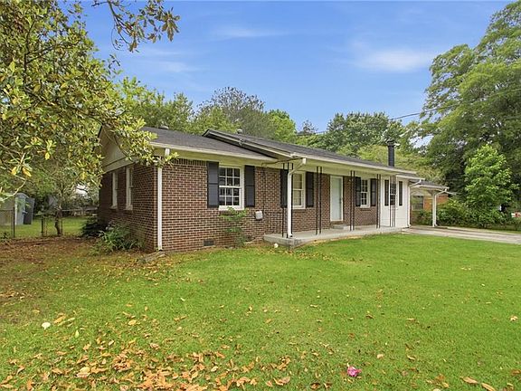 2nd image of 207 Oldenburg Dr